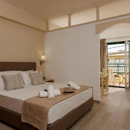 Apartahotel Panorama & By Estia
